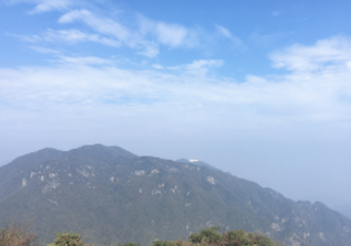 在安吉云上草原，邂逅诗与远方