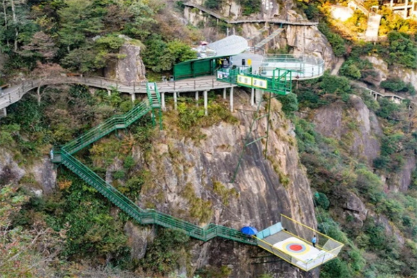 云上草原蹦极
