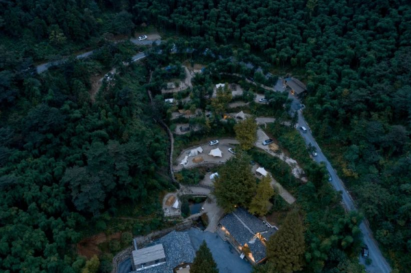 屳居万石屋露营公园